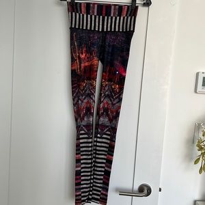 Niyama Sol Endless Leggings - Size S